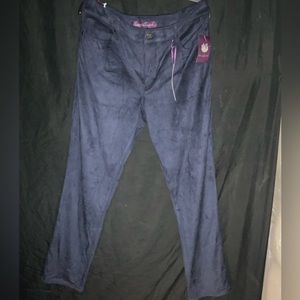 Brand New Gloria Vanderbilt Polyester Jeans  
~Size 14   
~14 Stretch Average 
~